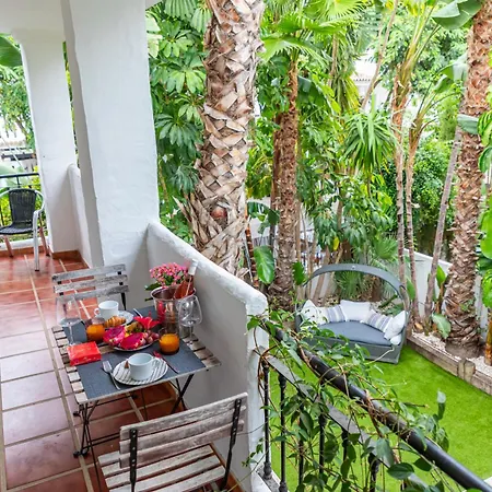 Ab Properties: Design House - Golden Mile Retreat Holiday home Marbella