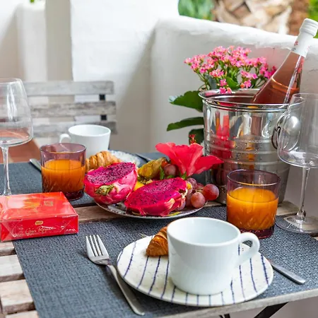 Holiday home Ab Properties: Design House - Golden Mile Retreat *